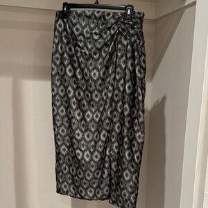 Zara Black and Gray Geometric Pencil Skirt